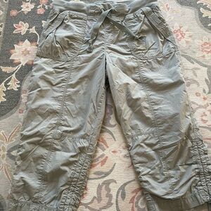 Calvin Klein Women’s  Medium light green capris